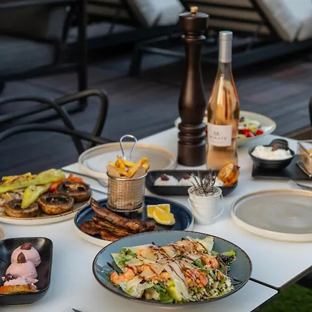 فندق Olive Boutique 4*