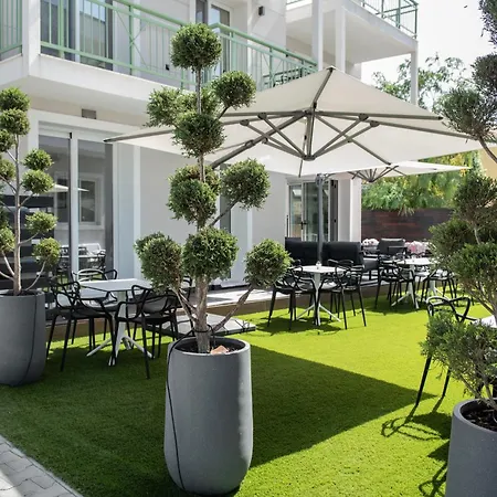 Hotel Olive Boutique 4*